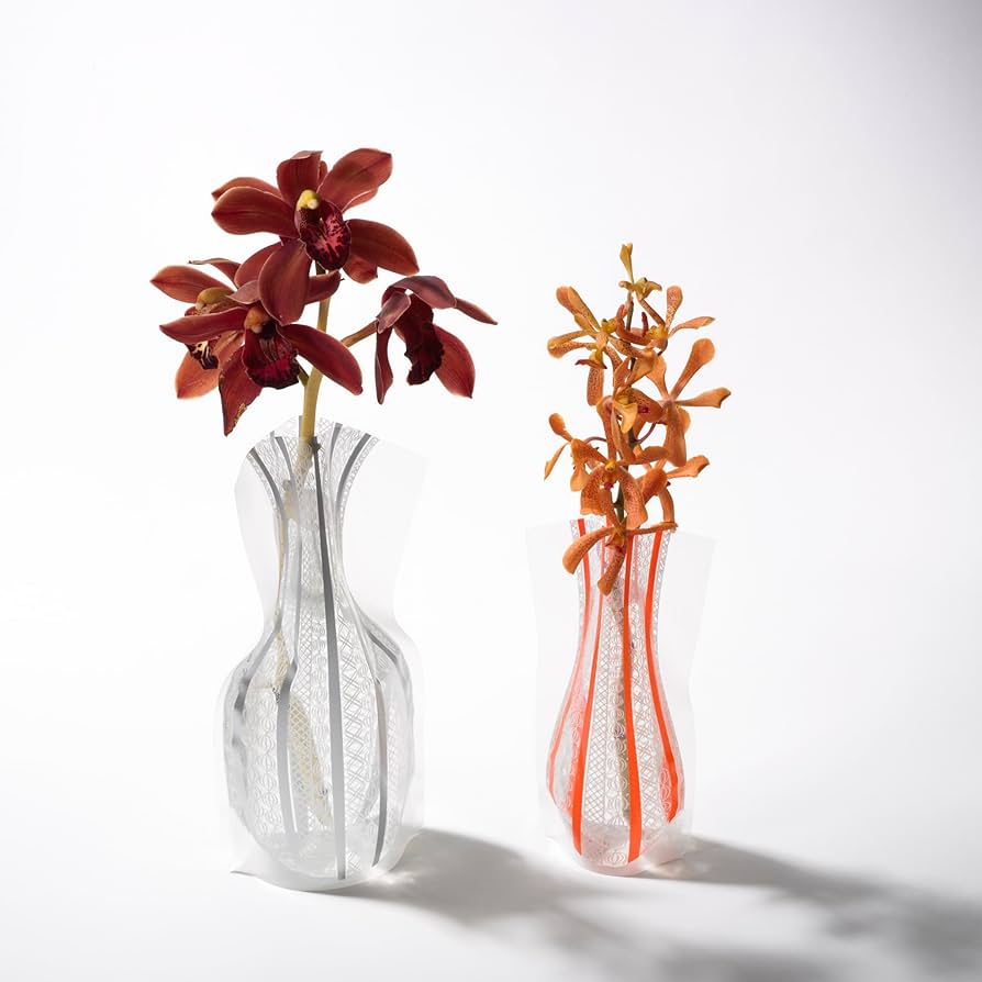 ともみん　エコ配限定　敷物、フラワーベース付き　ブーゲンビレア 花器 Hope Forever Blossoming S/RBS/D-BROS – GOOD DESIGN